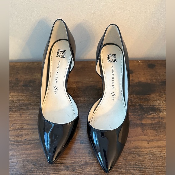 Like new! Ann Klein iflex black patent leather d’orsey heels size 6m - Picture 3 of 10